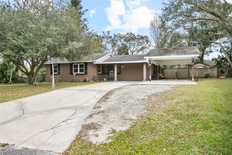 A home in DEBARY