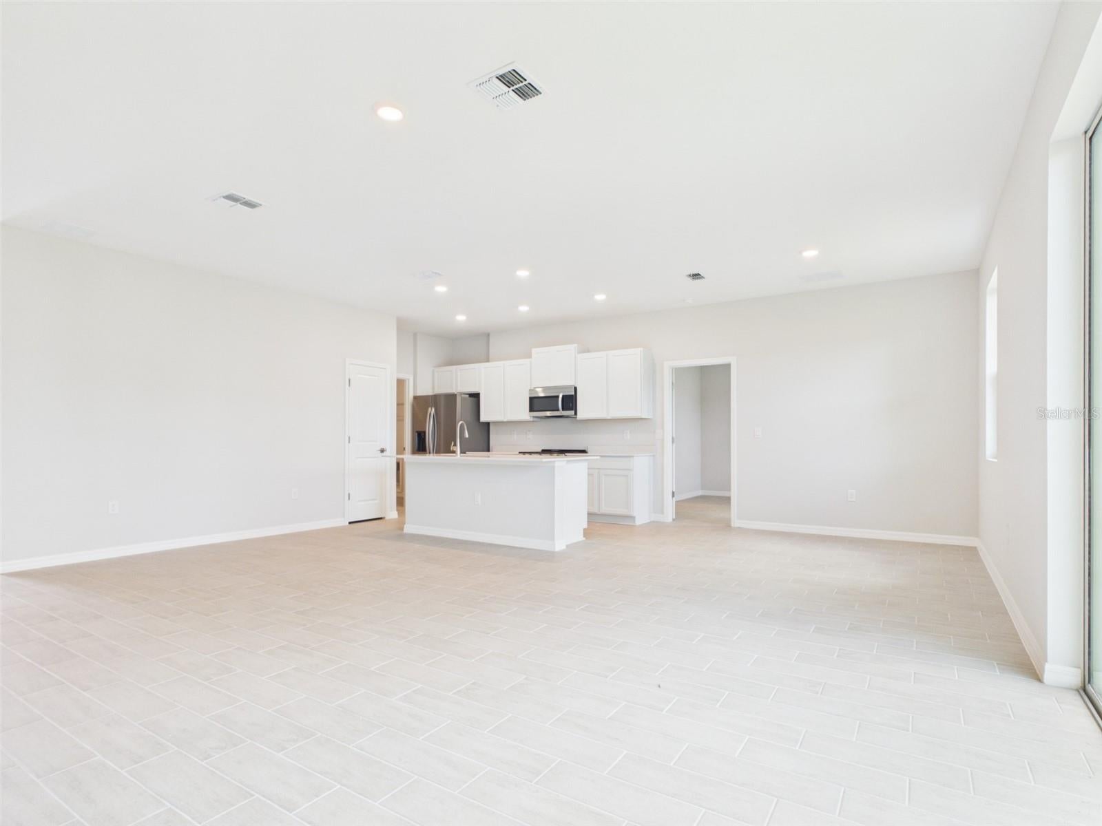 16980 SW 44TH CIRCLE