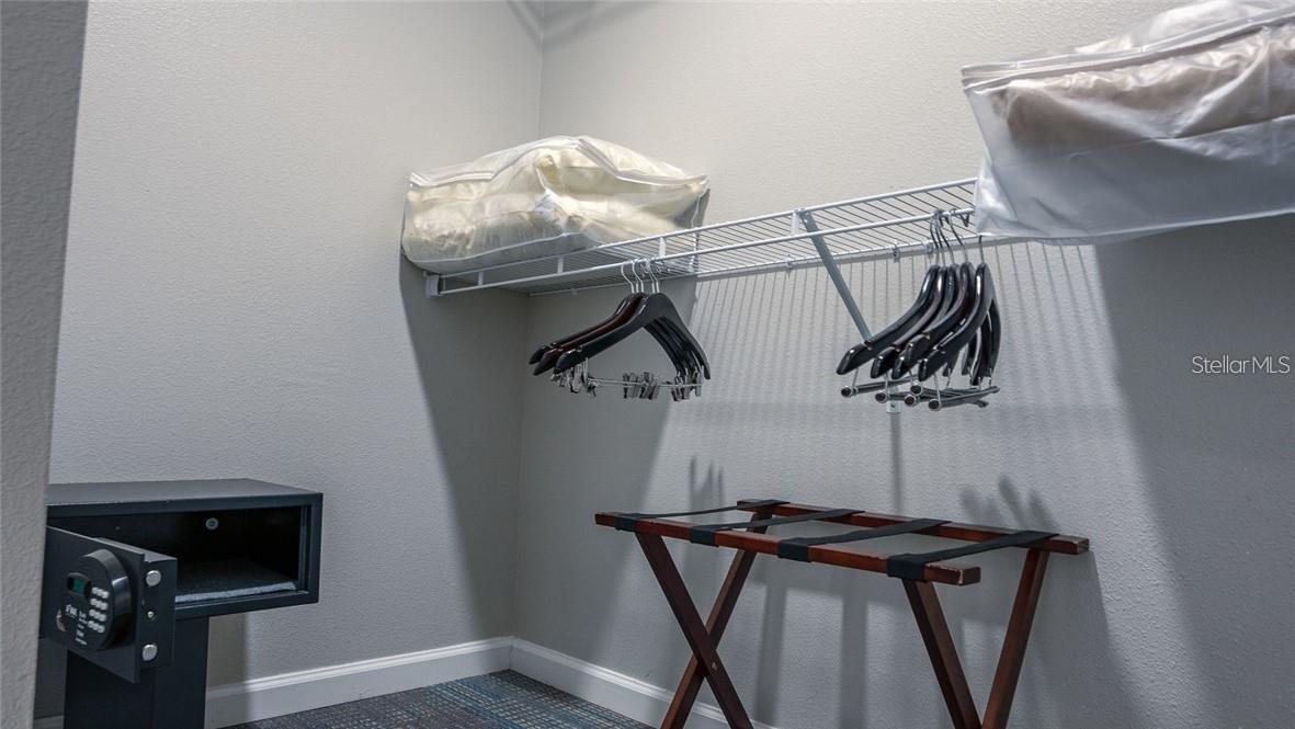 GROVE RESIDENCE & SPA HOTEL CONDO - Residential