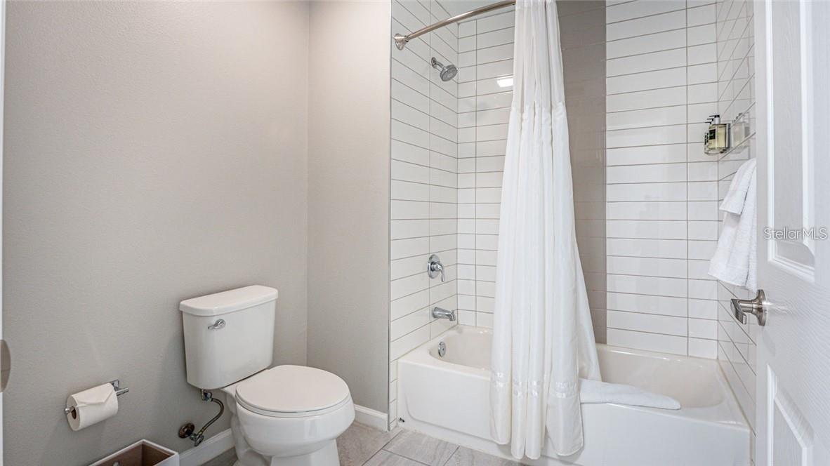 GROVE RESIDENCE & SPA HOTEL CONDO - Residential