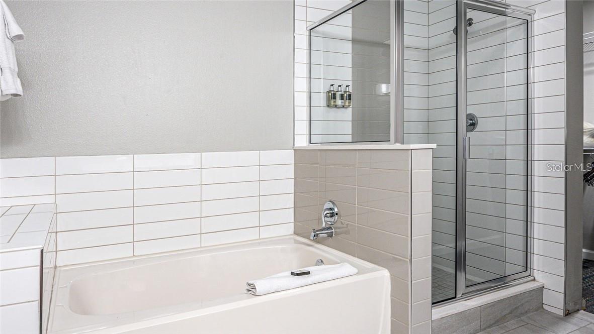 GROVE RESIDENCE & SPA HOTEL CONDO - Residential