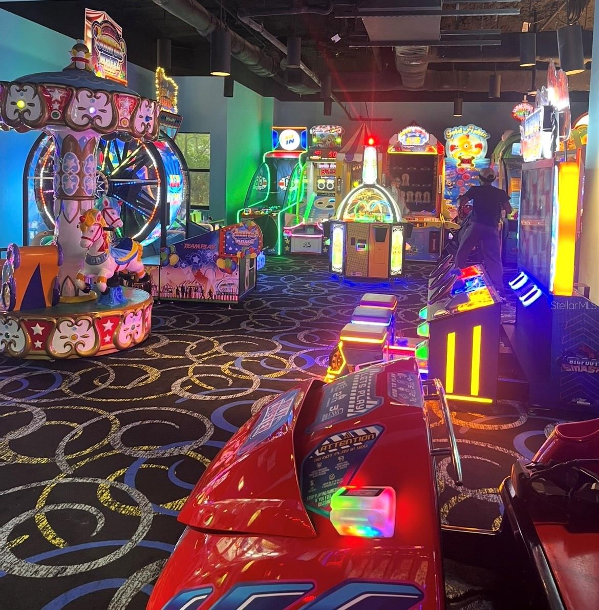 GROVE RESIDENCE & SPA HOTEL CONDO - Residential