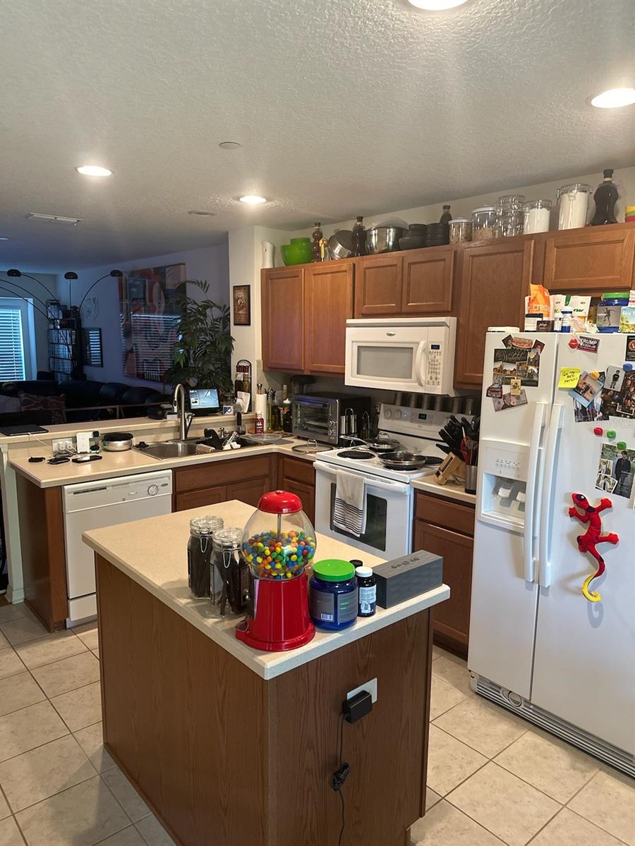 Photo 10 of 11 of 7365 BLACK WALNUT WAY townhome