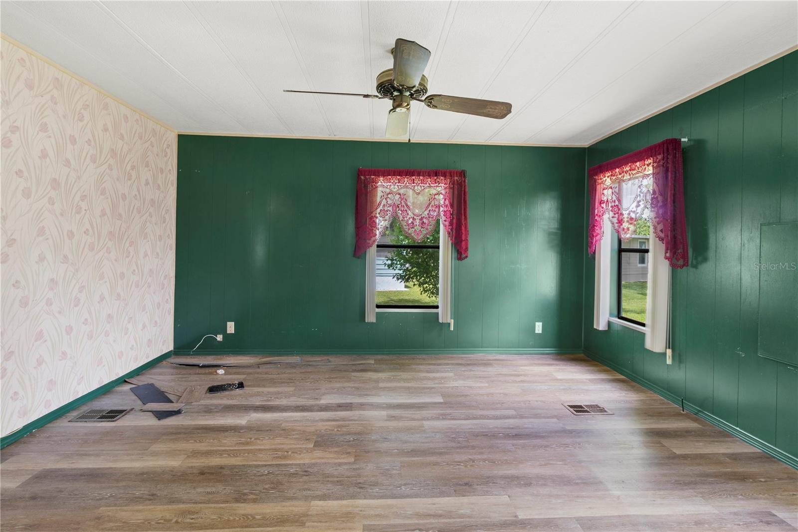 RIDGEWOOD MEADOWS PH I - Residential