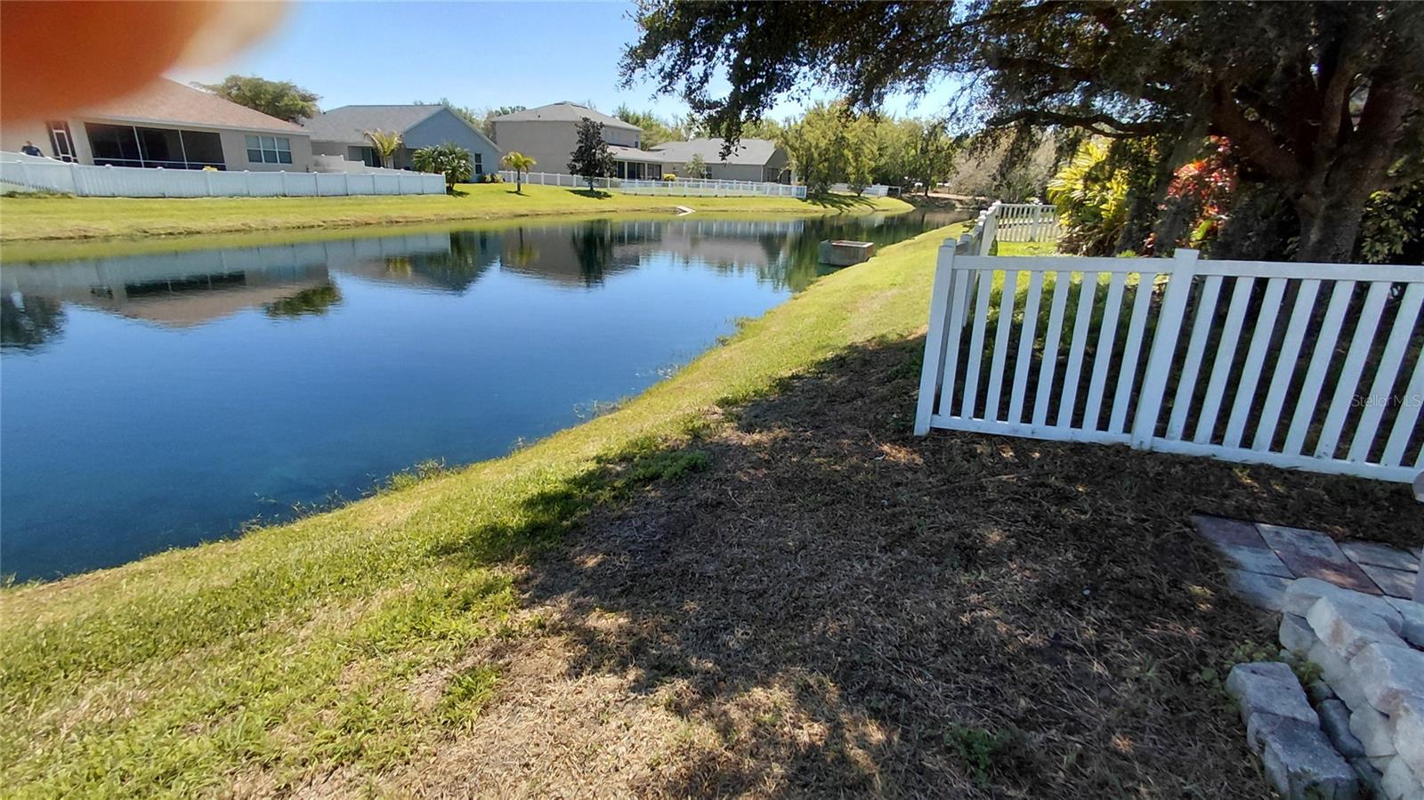 CRYSTAL LAKES - Residential