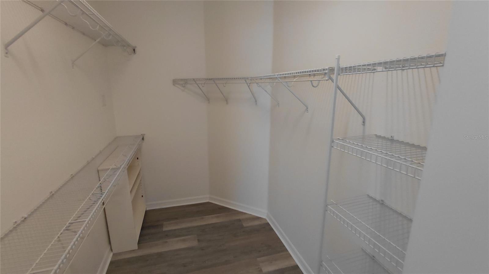 CRYSTAL LAKES - Residential