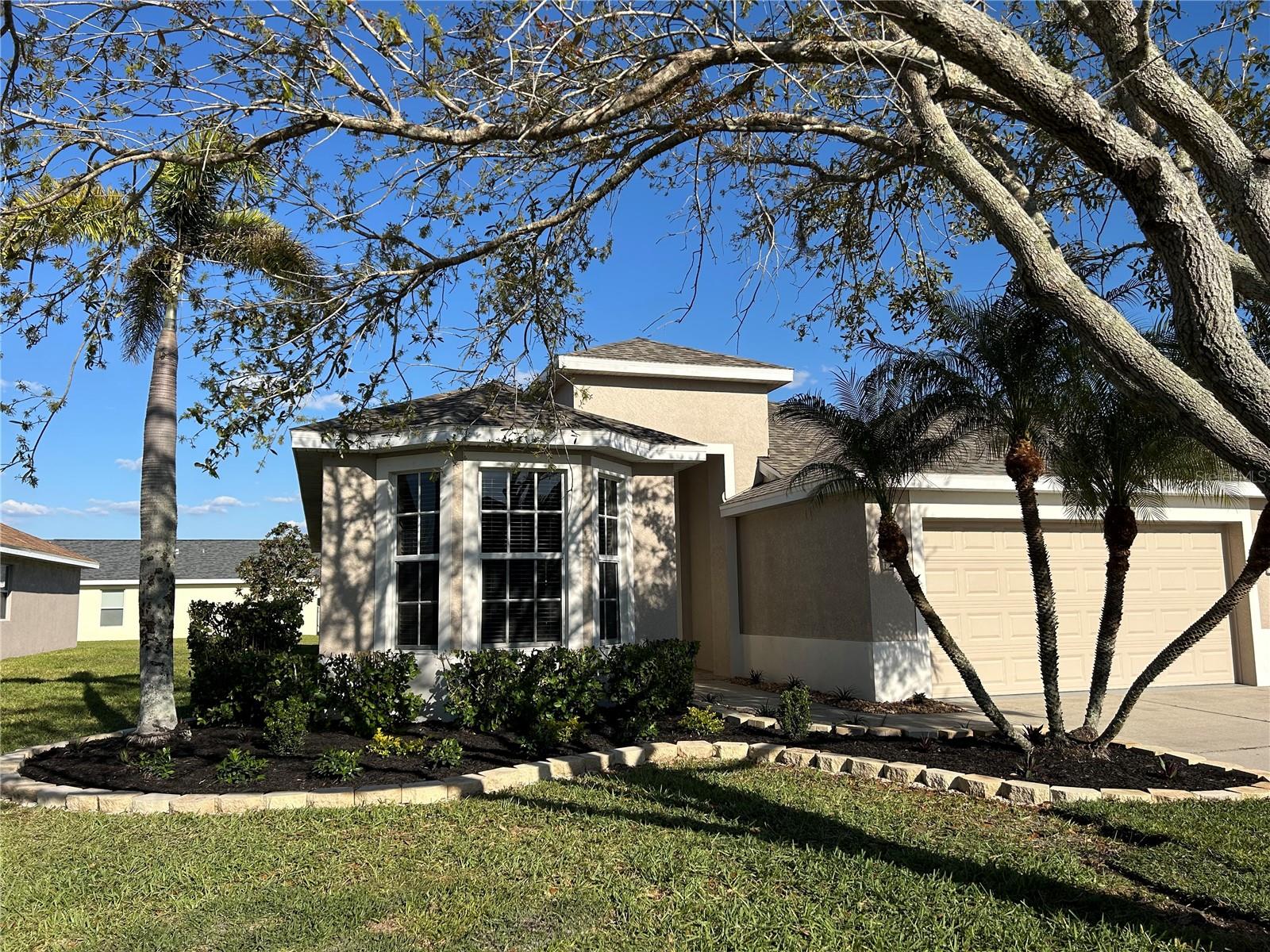 CRYSTAL LAKES - Residential
