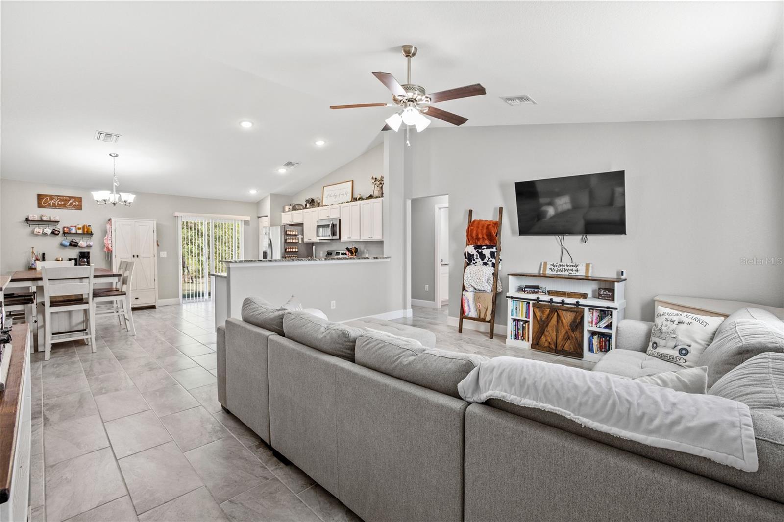 MARION OAKS UN 10 - Residential