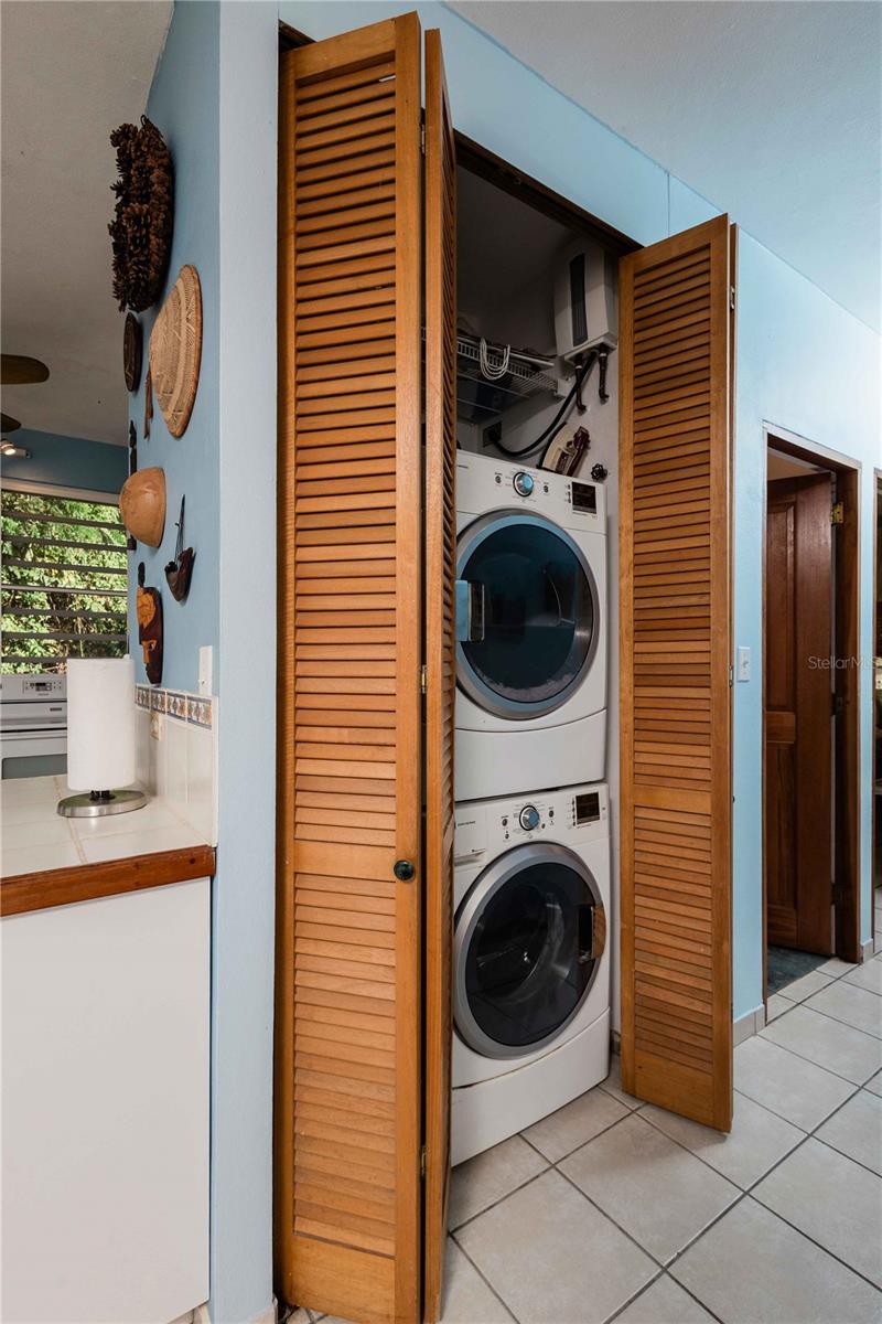 MONTE SANTO - Residential