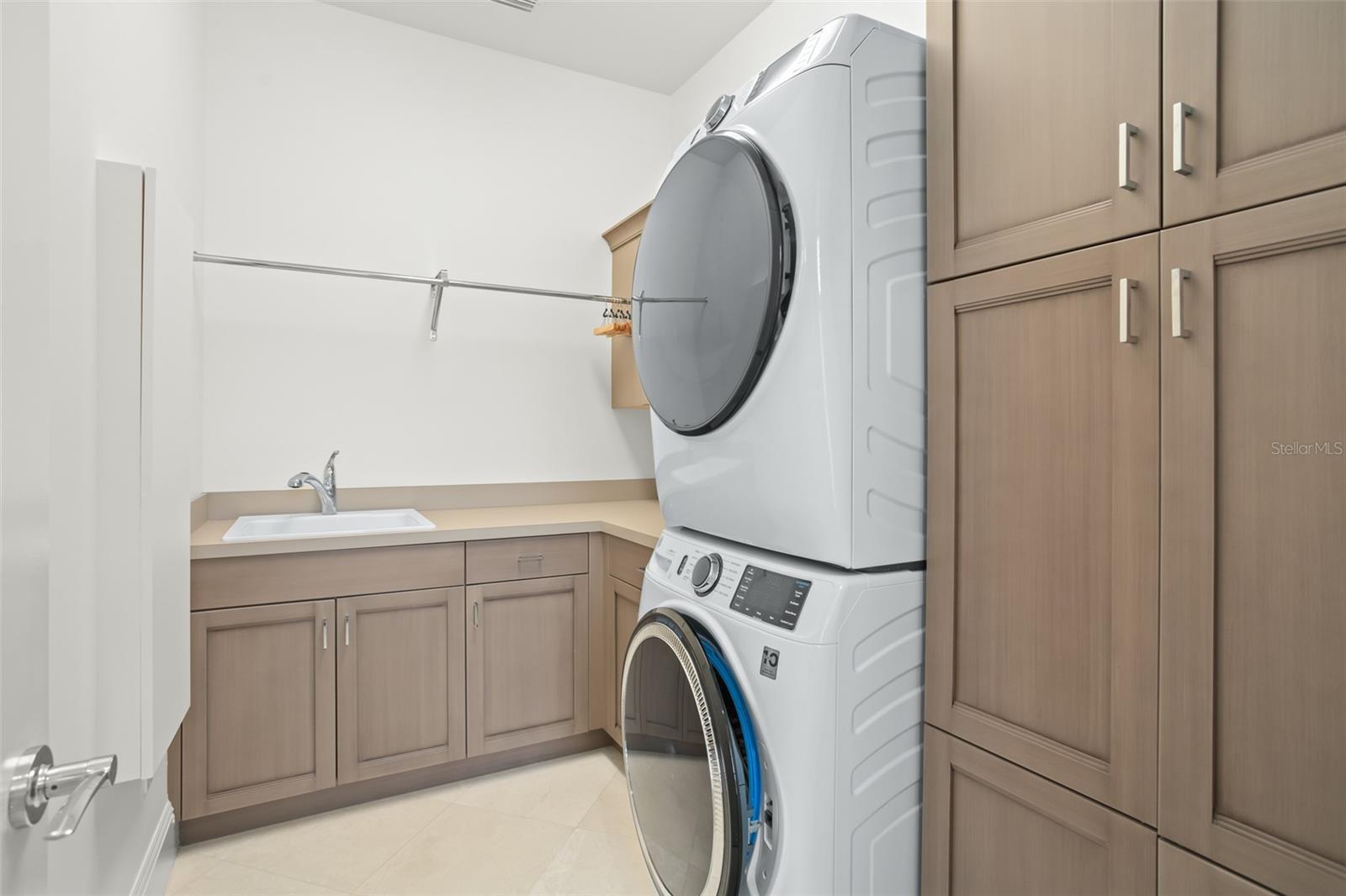 LAKE NONA ESTATES - Residential