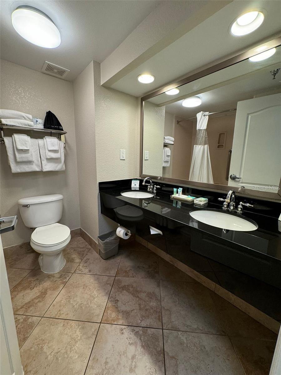 MERIDIAN PALMS COMM CONDO - Residential