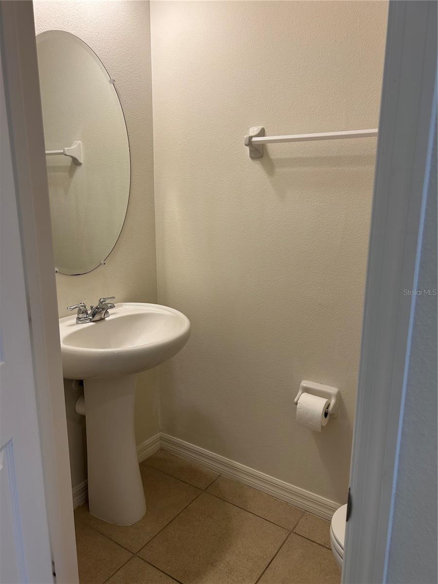 MITCHELL CREEK - Residential Lease