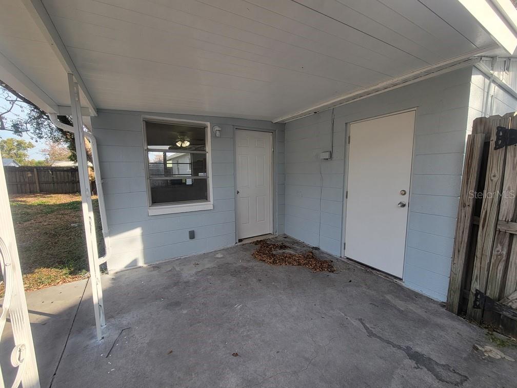 COLONIAL MANOR - Residential