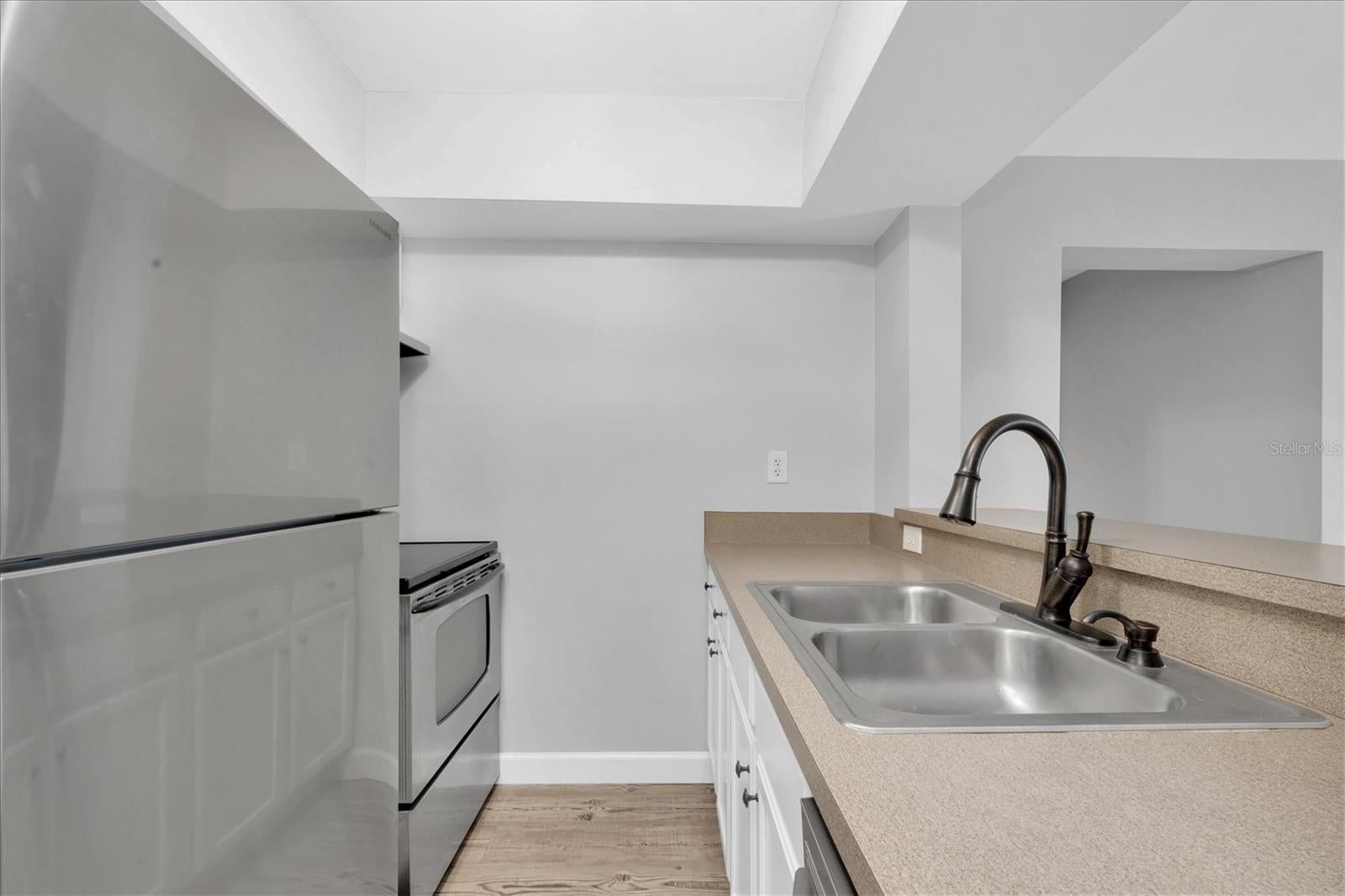 406 W CEDAR STREET 403