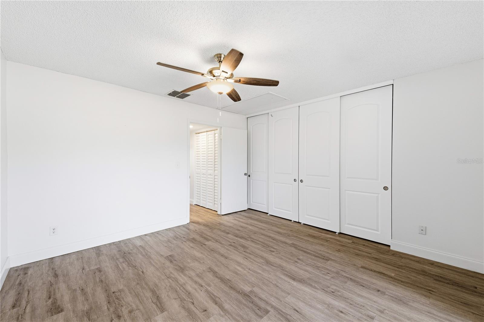 VILLAS AT COUNTRYSIDE THE - Residential