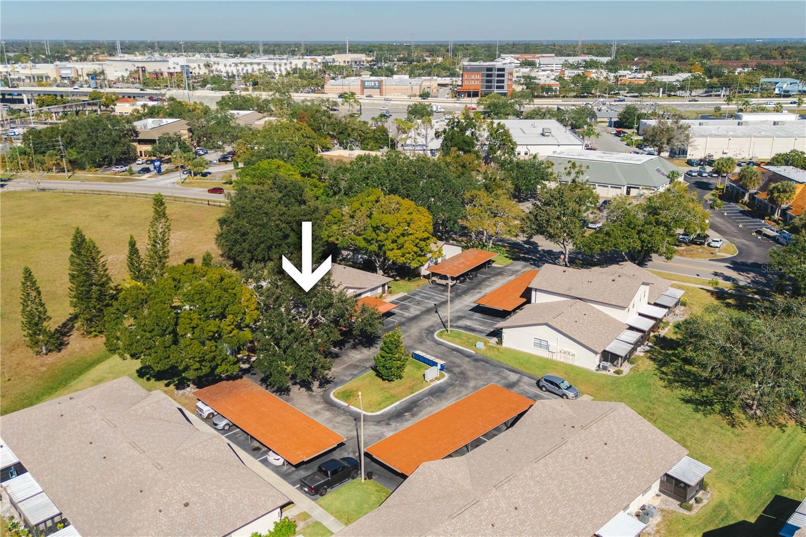 VILLAS AT COUNTRYSIDE THE - Residential