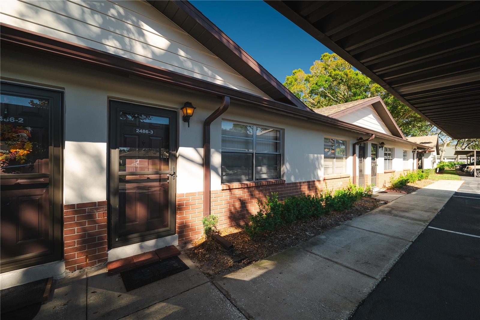 VILLAS AT COUNTRYSIDE THE - Residential