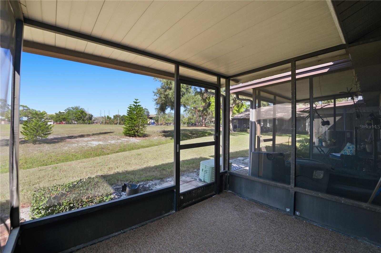 VILLAS AT COUNTRYSIDE THE - Residential