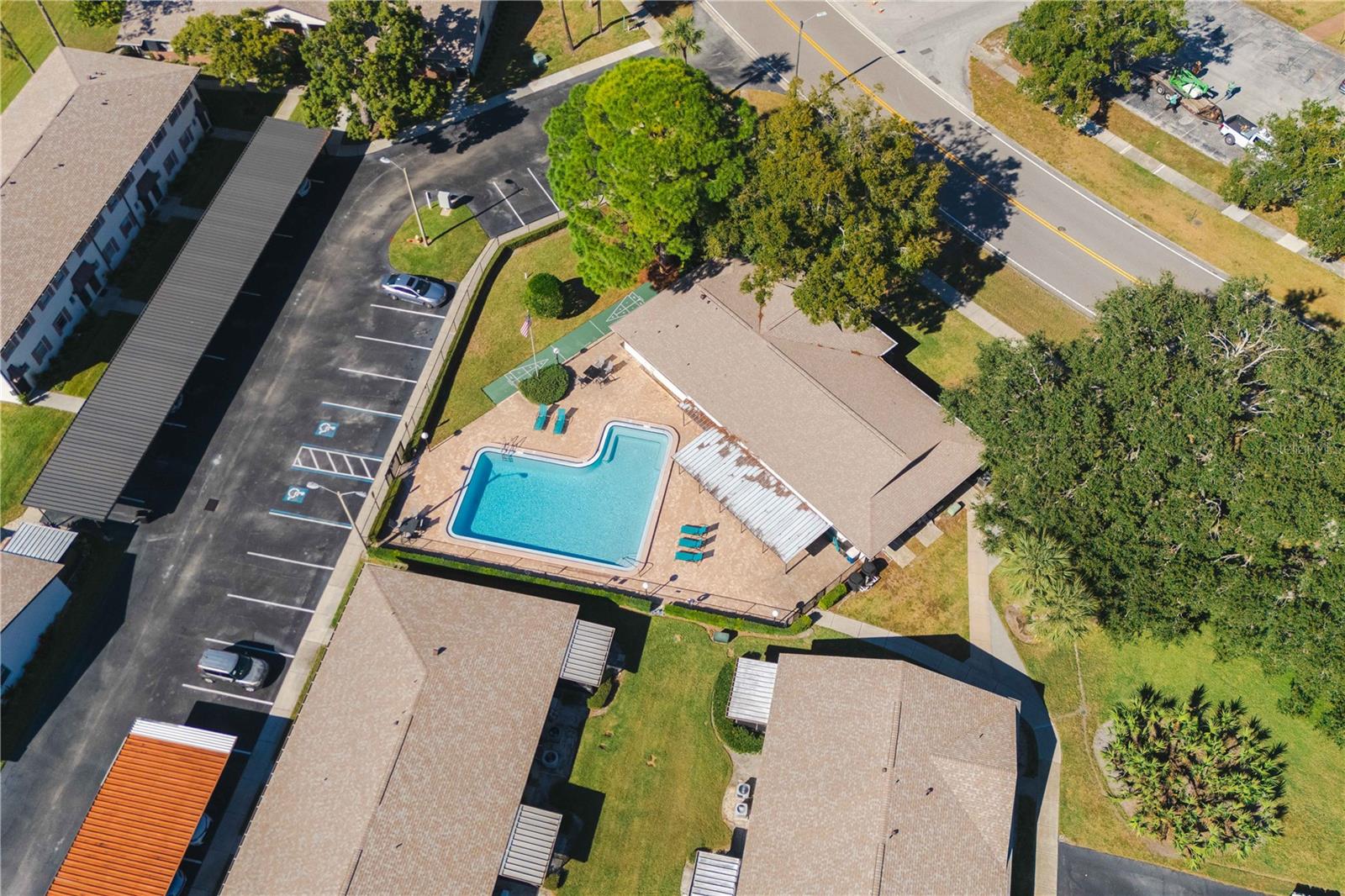 VILLAS AT COUNTRYSIDE THE - Residential