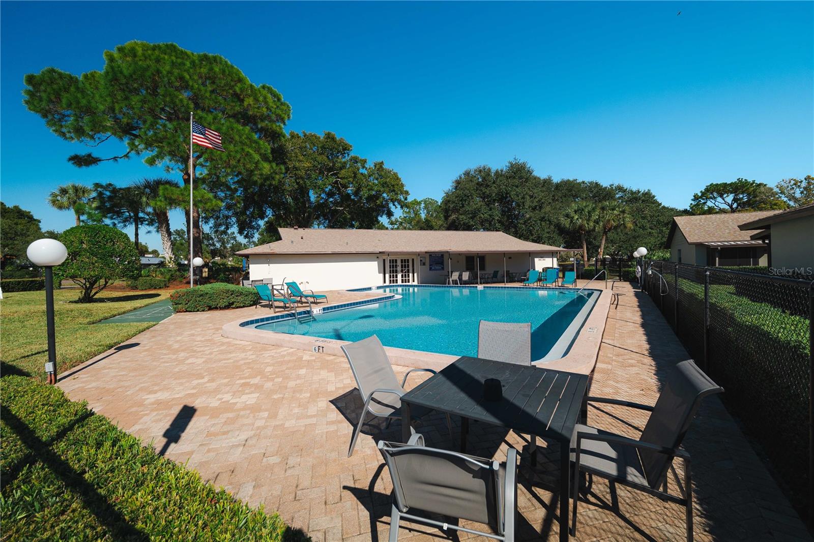 VILLAS AT COUNTRYSIDE THE - Residential