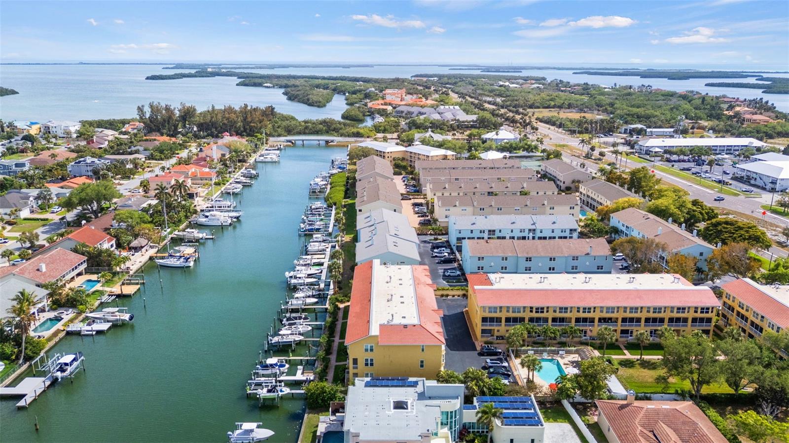 TIERRA SOUND TWNHMS - Residential