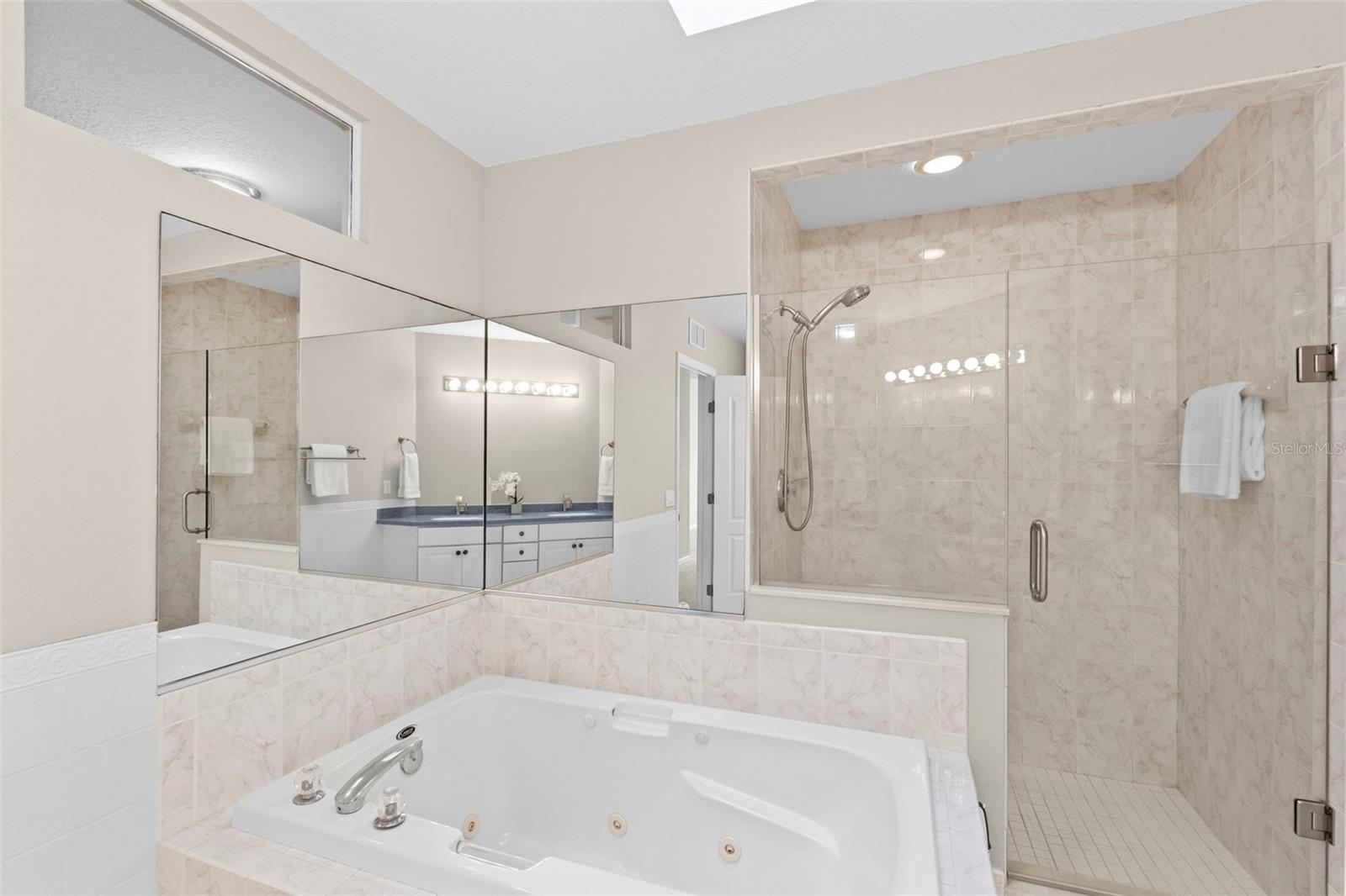 TIERRA SOUND TWNHMS - Residential