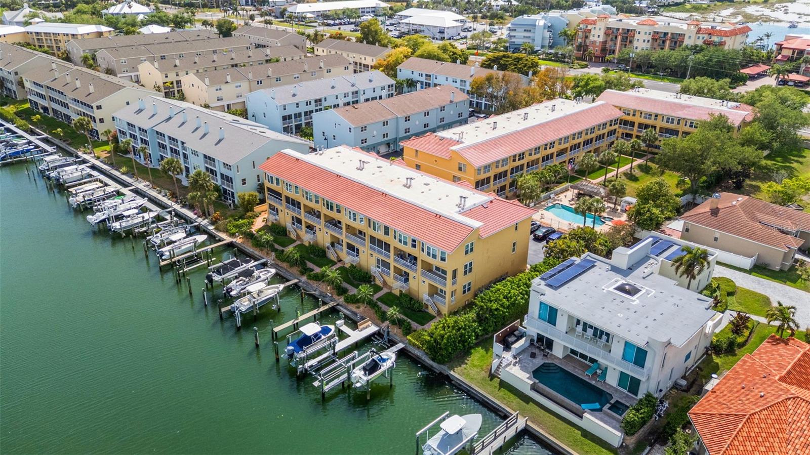 TIERRA SOUND TWNHMS - Residential