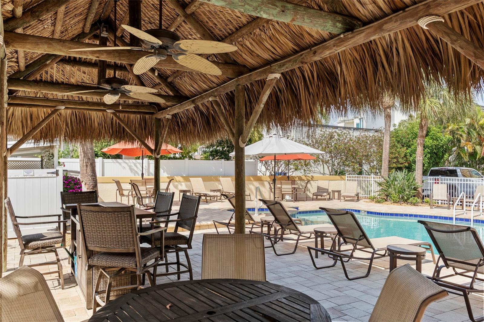 TIERRA SOUND TWNHMS - Residential