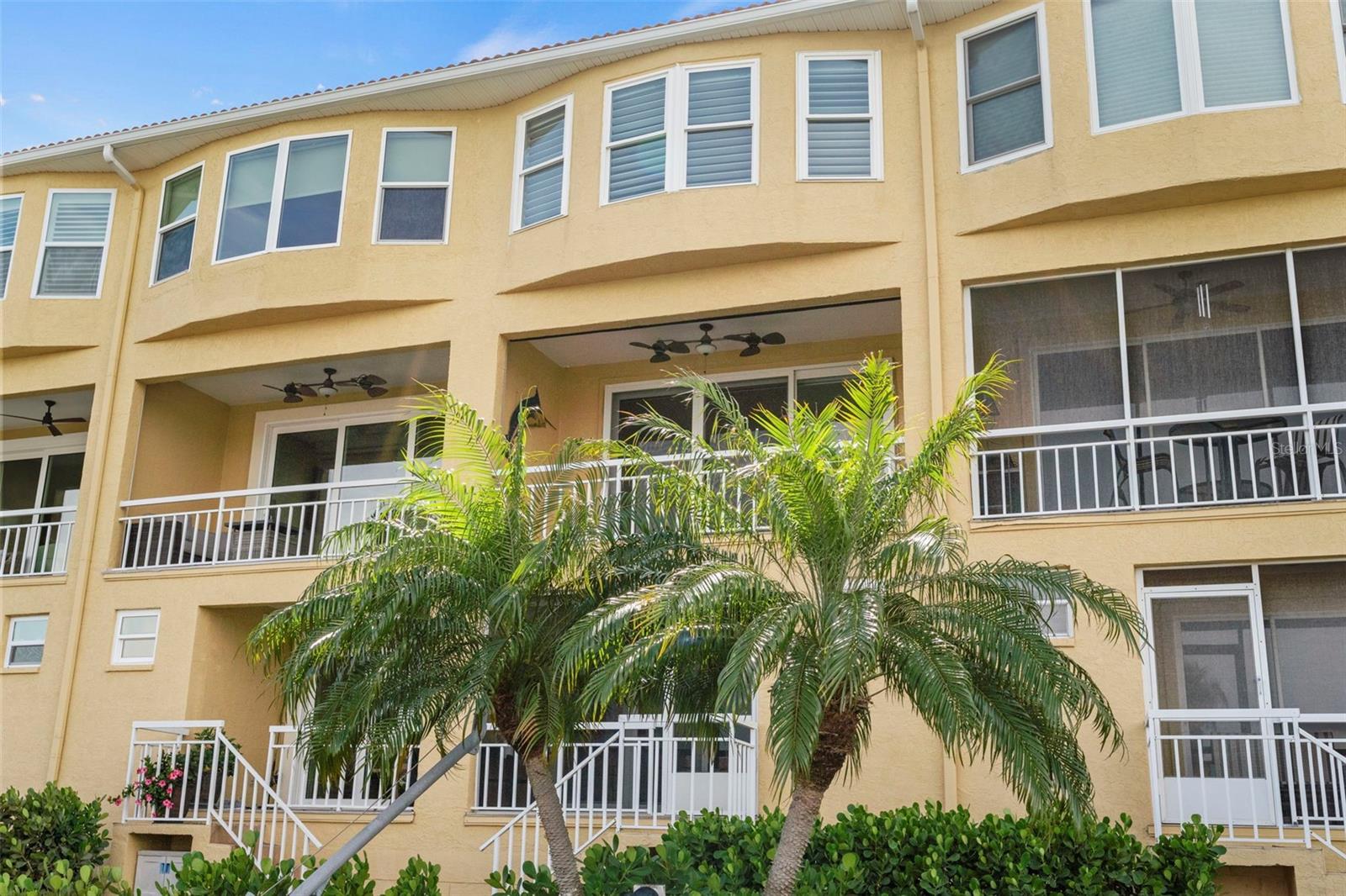 TIERRA SOUND TWNHMS - Residential