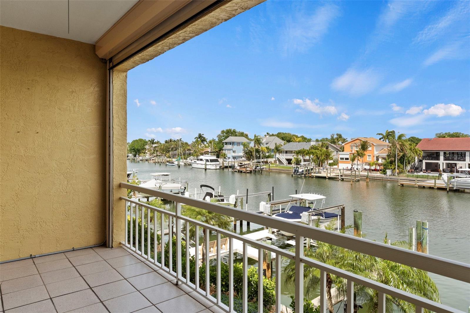 TIERRA SOUND TWNHMS - Residential