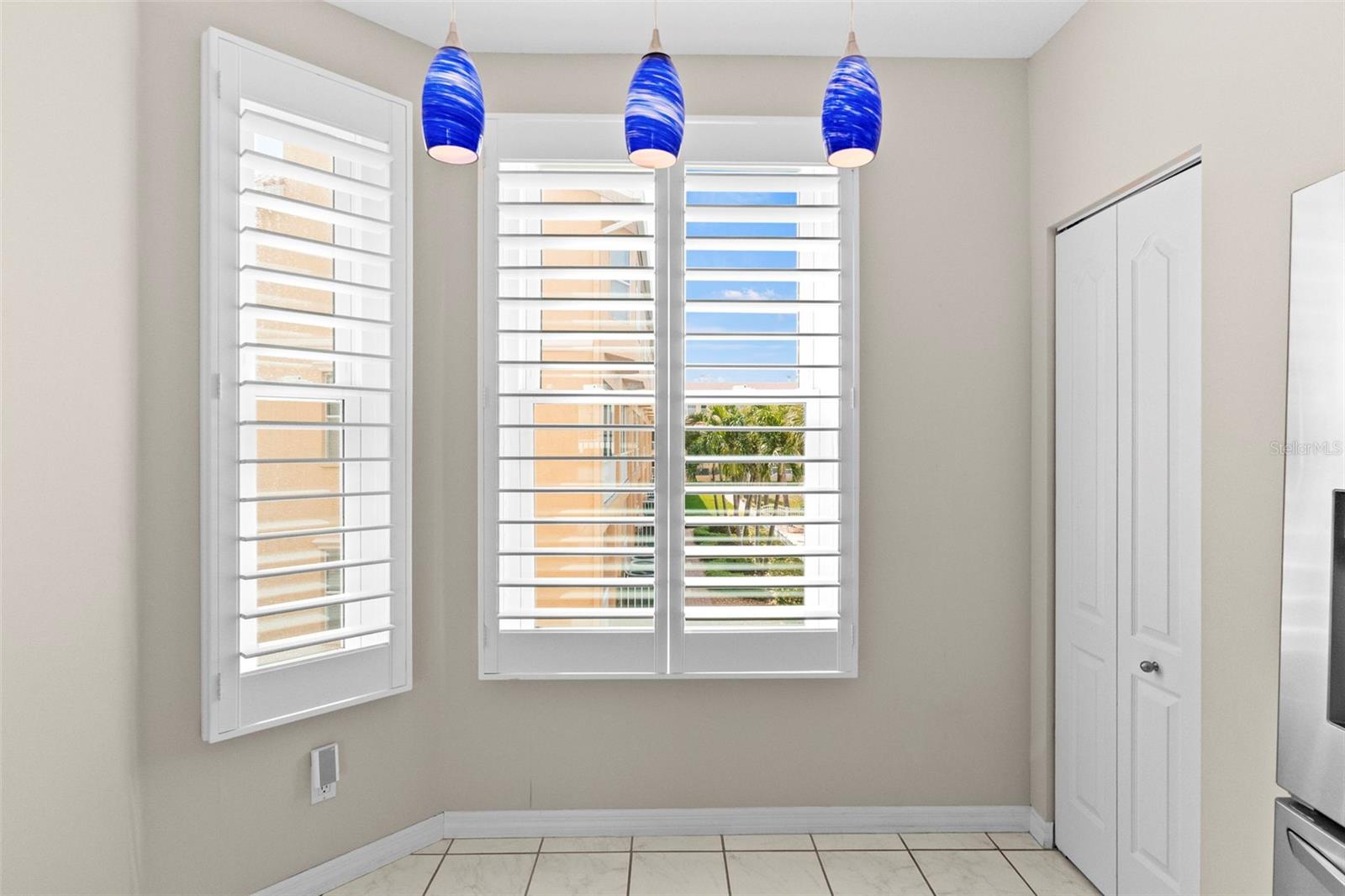 TIERRA SOUND TWNHMS - Residential