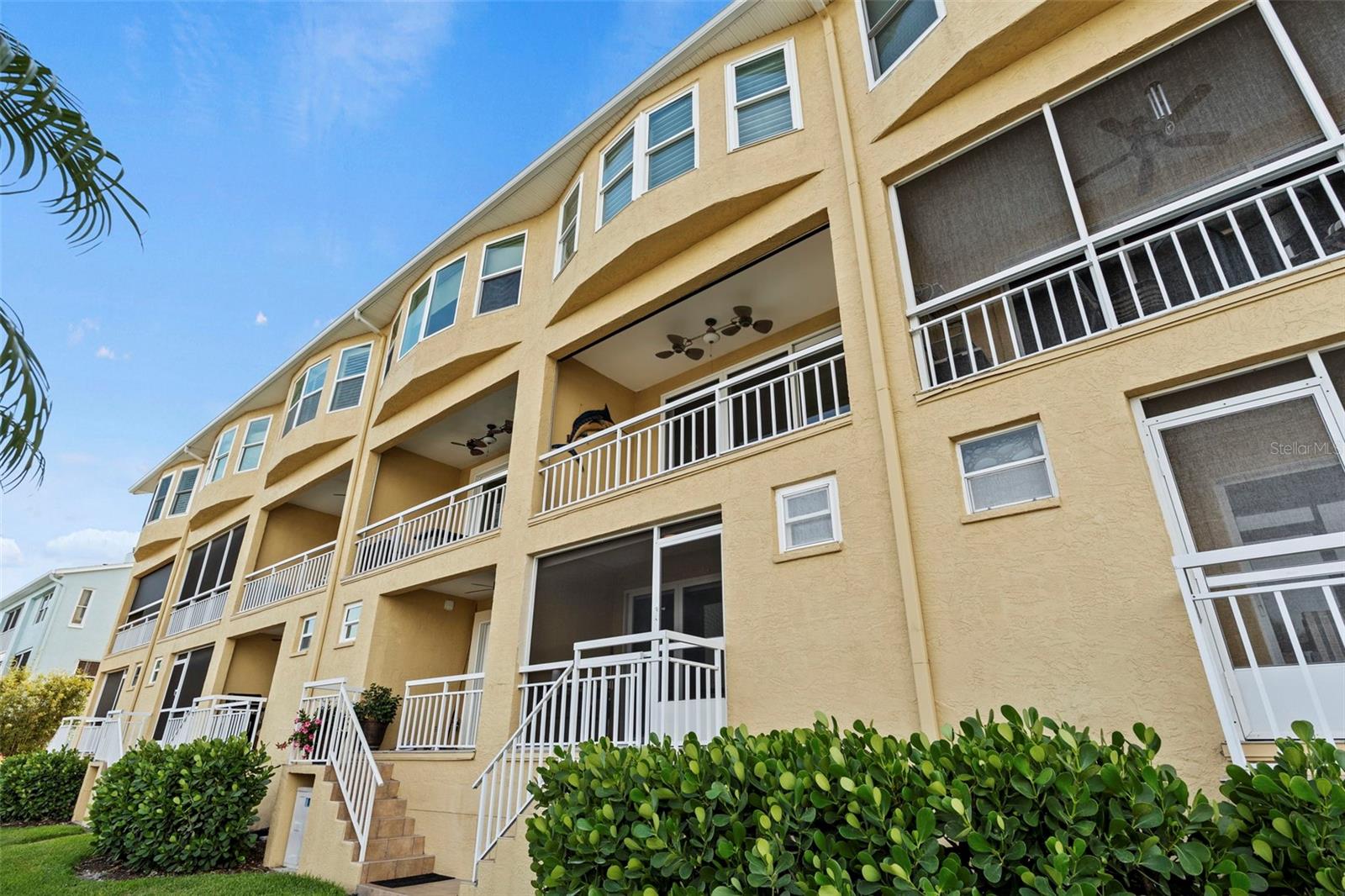 TIERRA SOUND TWNHMS - Residential