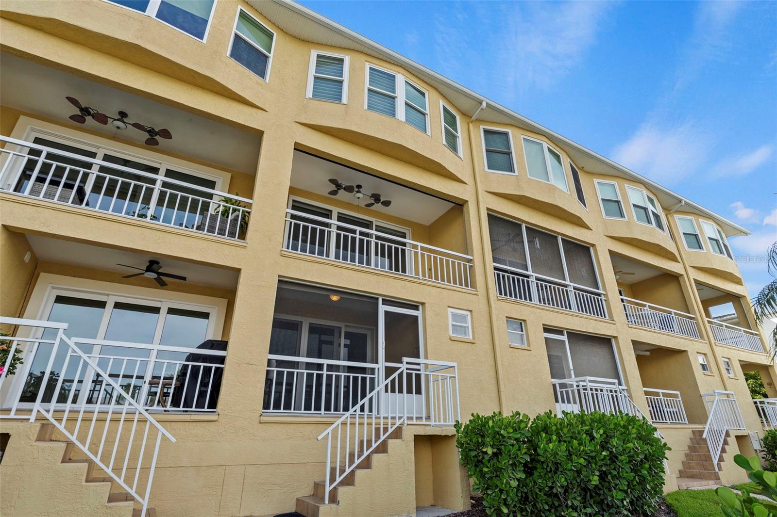 TIERRA SOUND TWNHMS - Residential