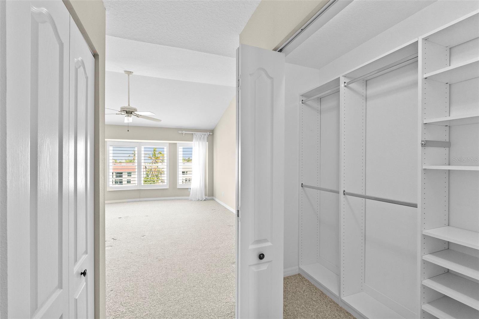 TIERRA SOUND TWNHMS - Residential