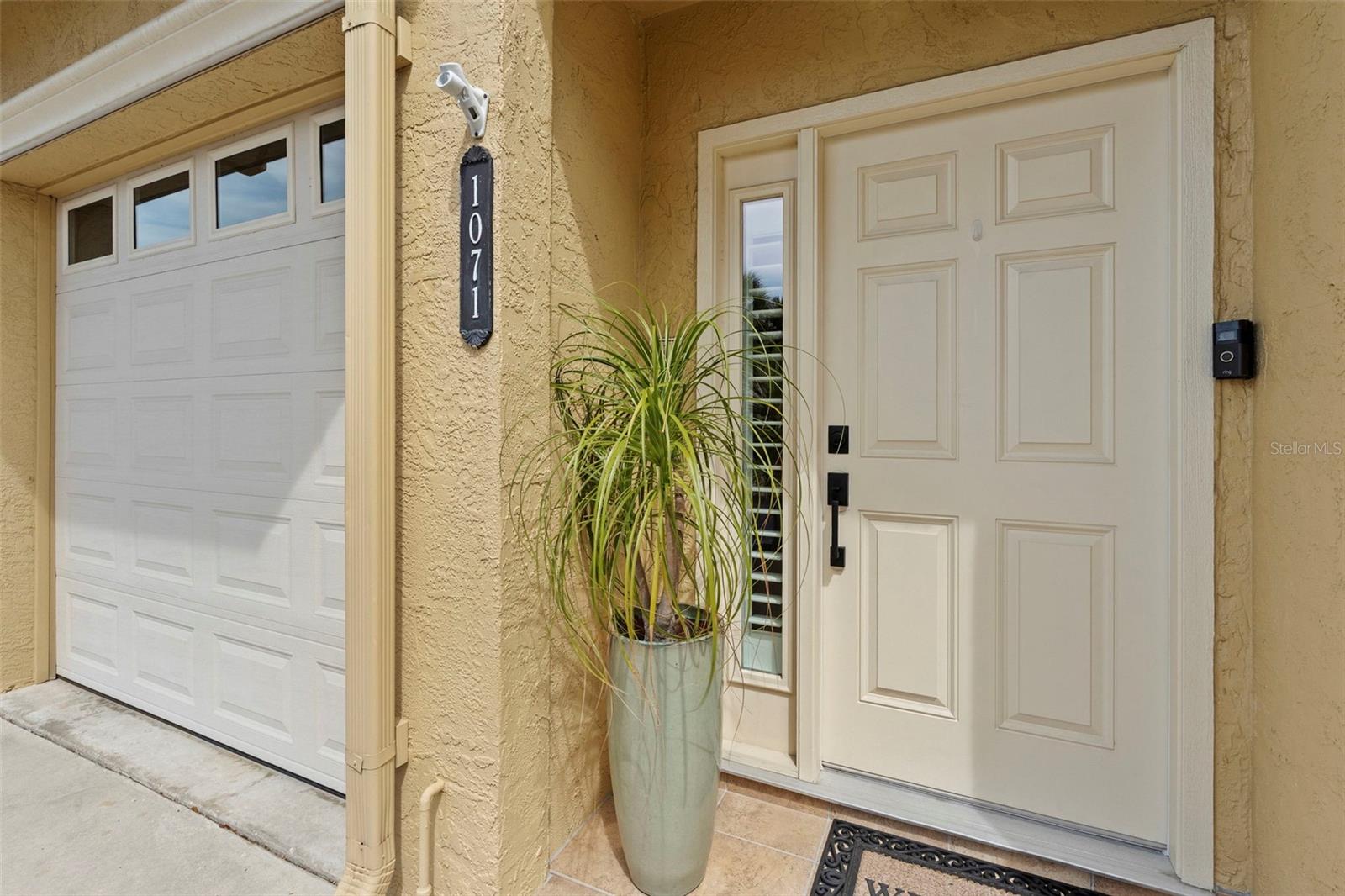 TIERRA SOUND TWNHMS - Residential