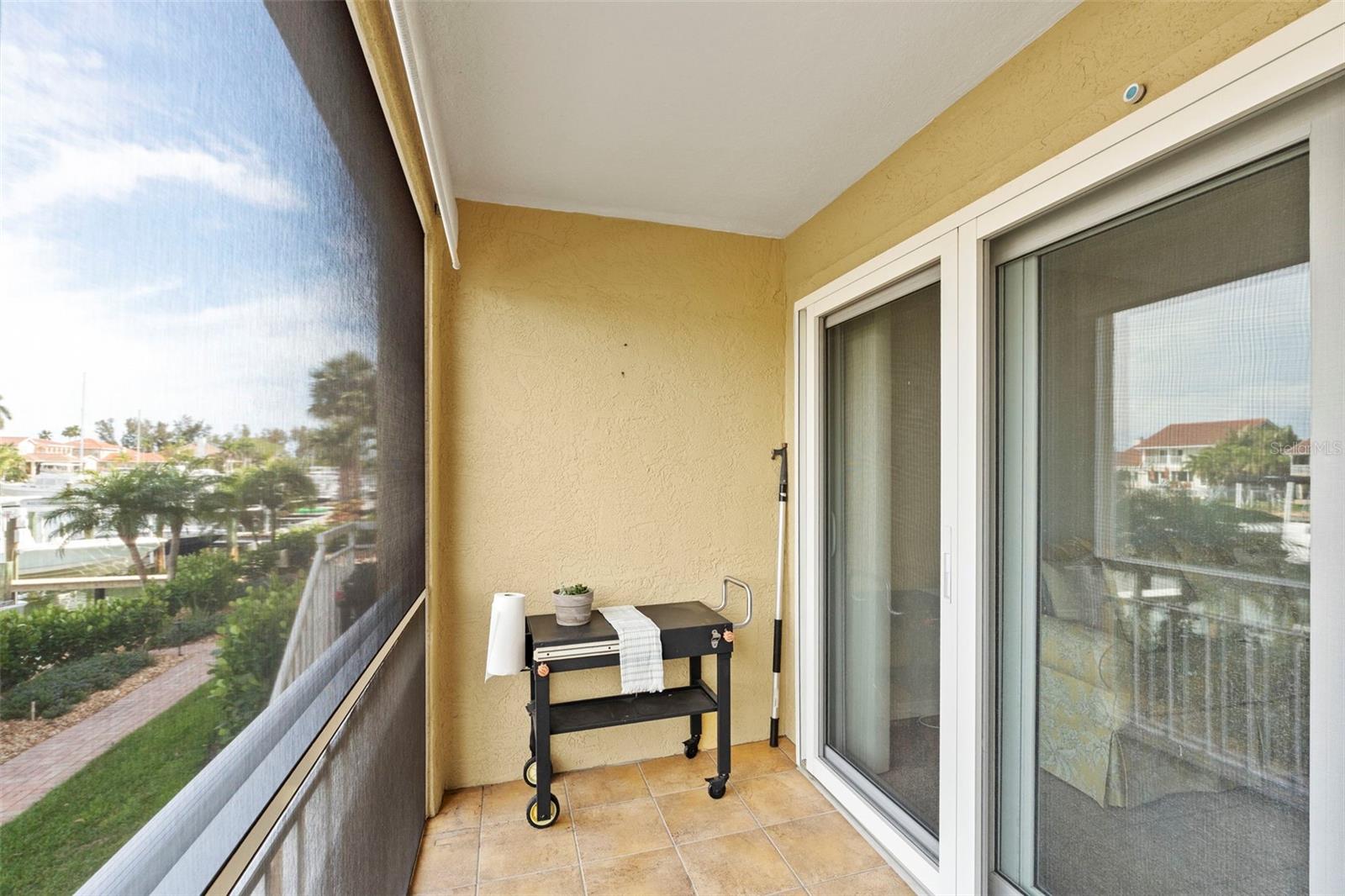 TIERRA SOUND TWNHMS - Residential