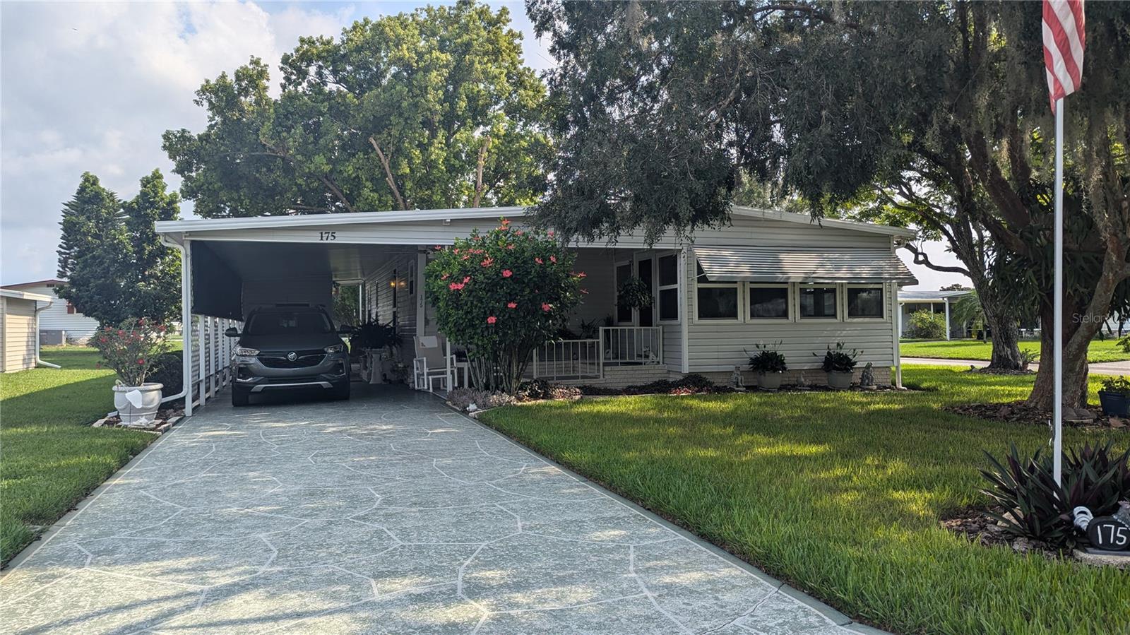 View LAKELAND, FL 33801 mobile home