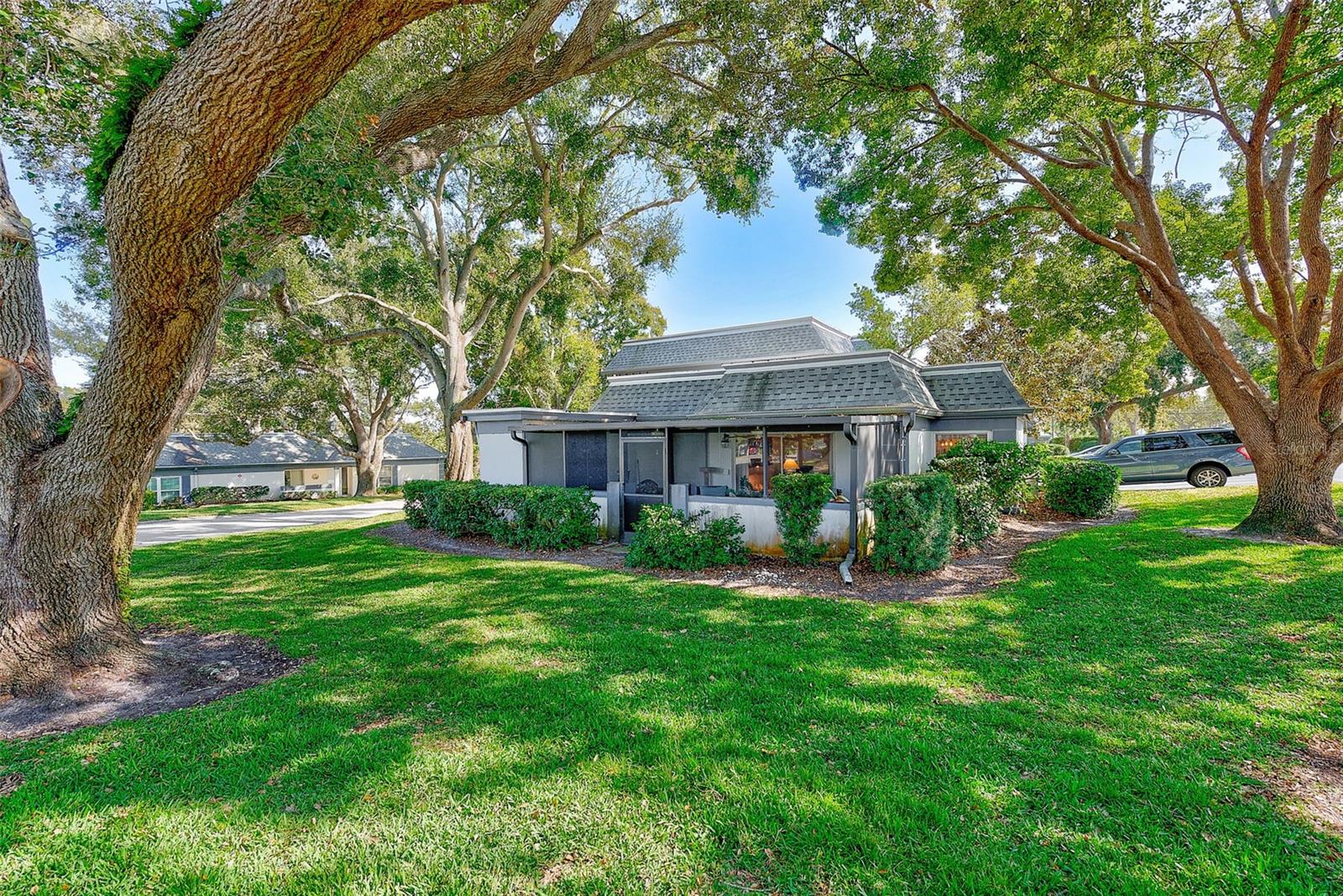 KAPOK MANOR CONDO - Residential