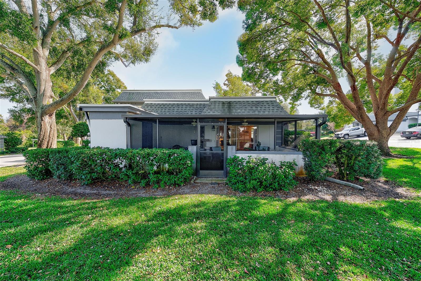 KAPOK MANOR CONDO - Residential