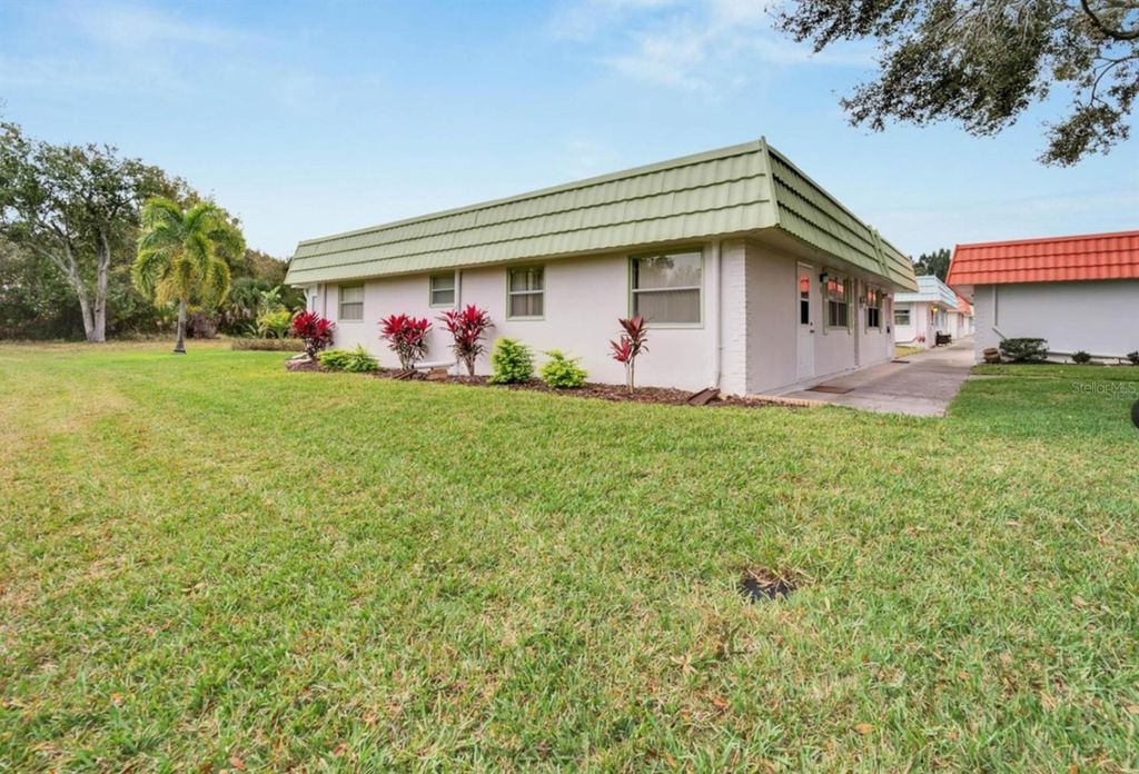 Photo of 1802 Bedford Lane #1, Sun City Center, FL 33573 (MLS # TB8491225)