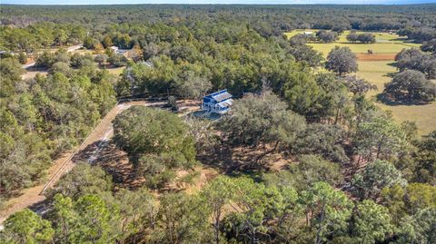 A home in DUNNELLON