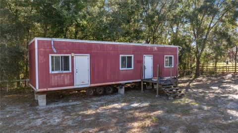 A home in DUNNELLON