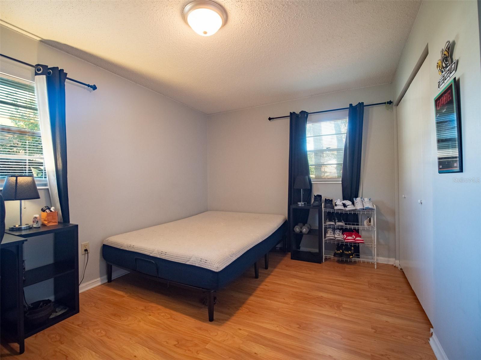 SHADY OAKS ACRES UN 2 - Residential