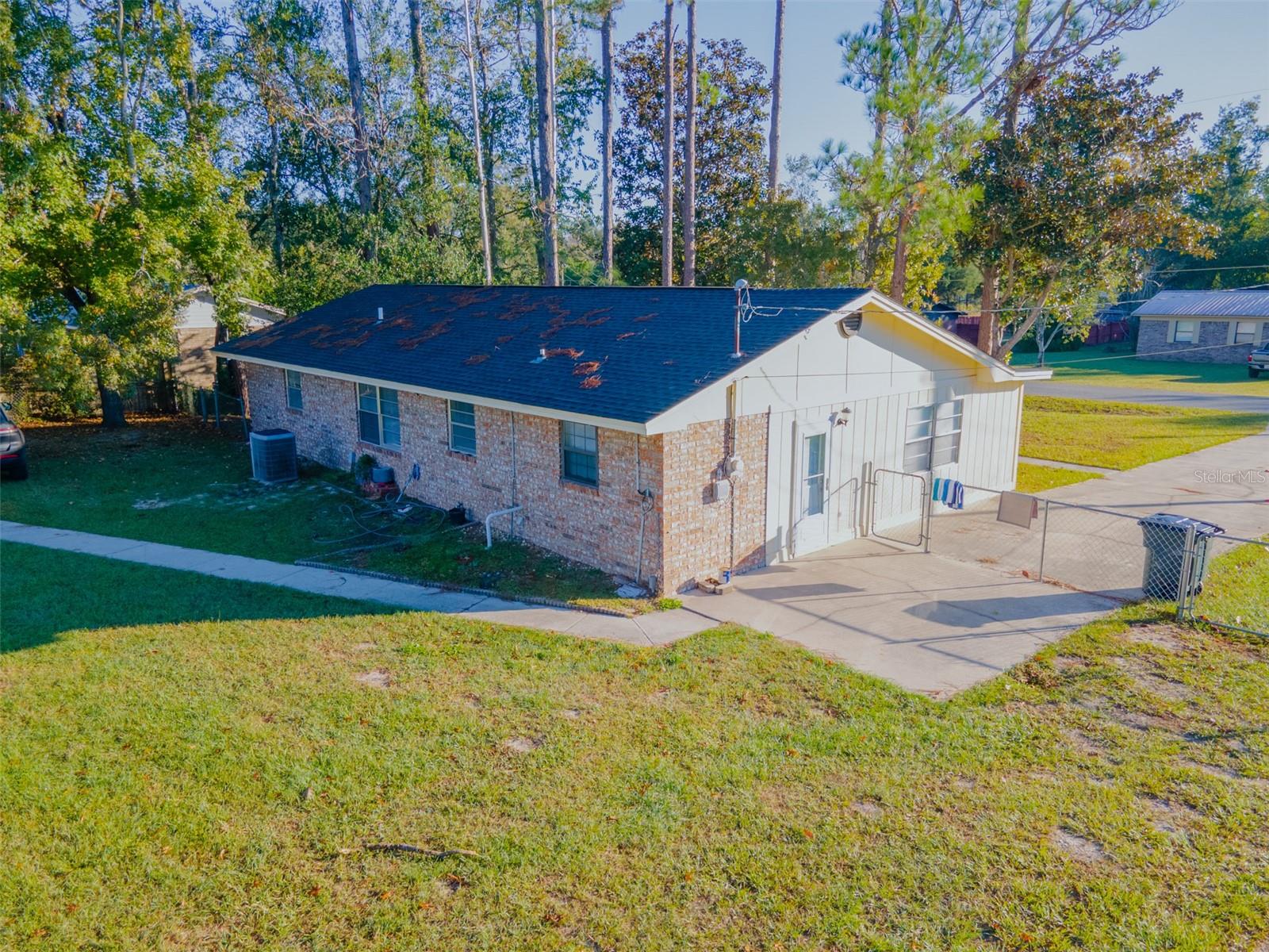 SHADY OAKS ACRES UN 2 - Residential