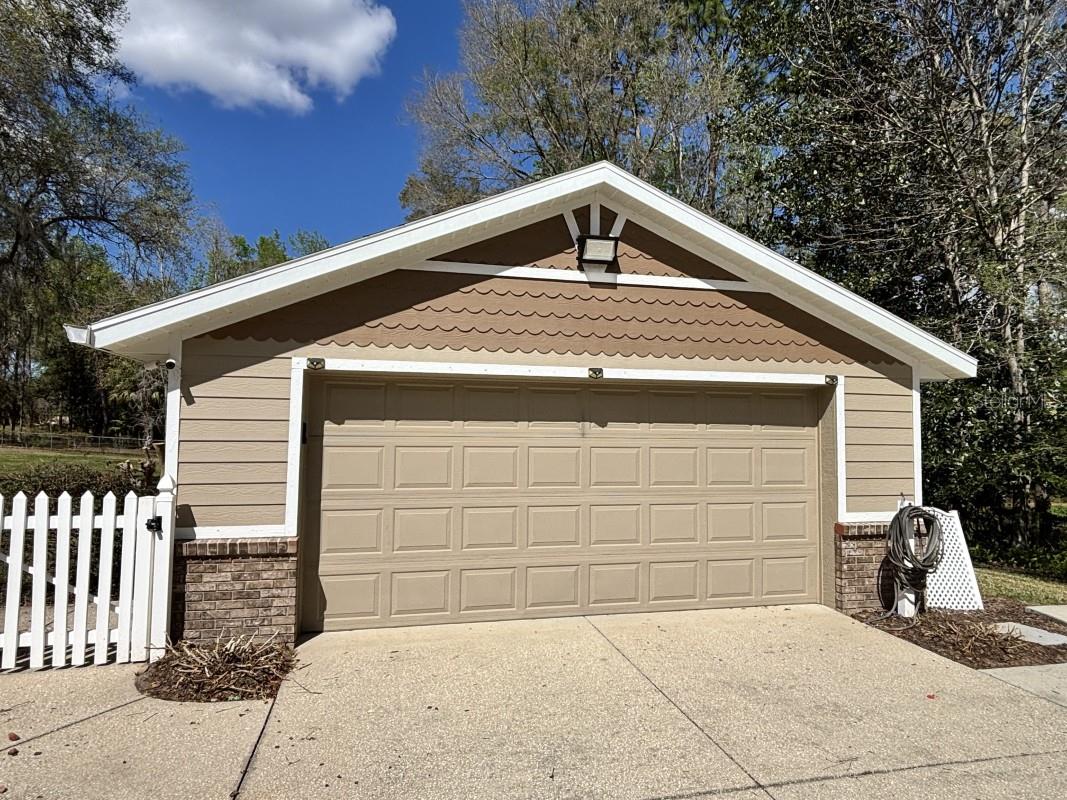 CARRIAGE TRAIL UN 02 - Residential