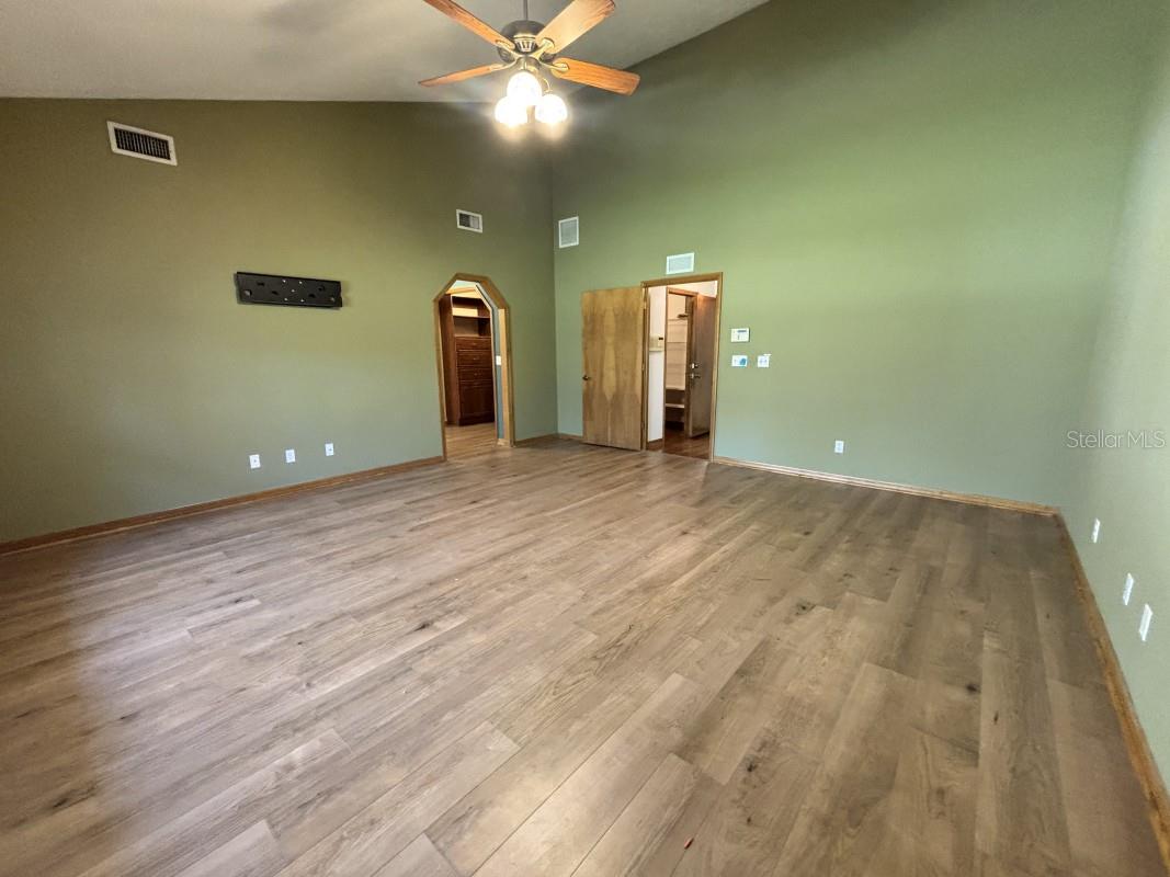 CARRIAGE TRAIL UN 02 - Residential