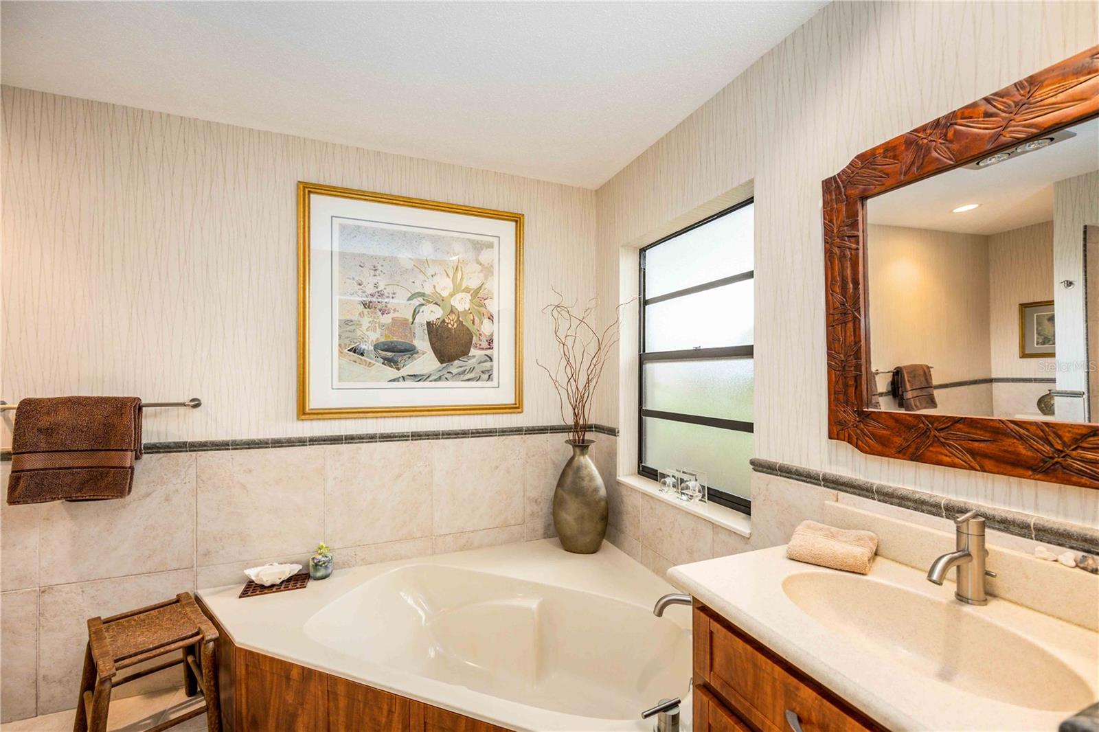 BENEVA PINES - Residential