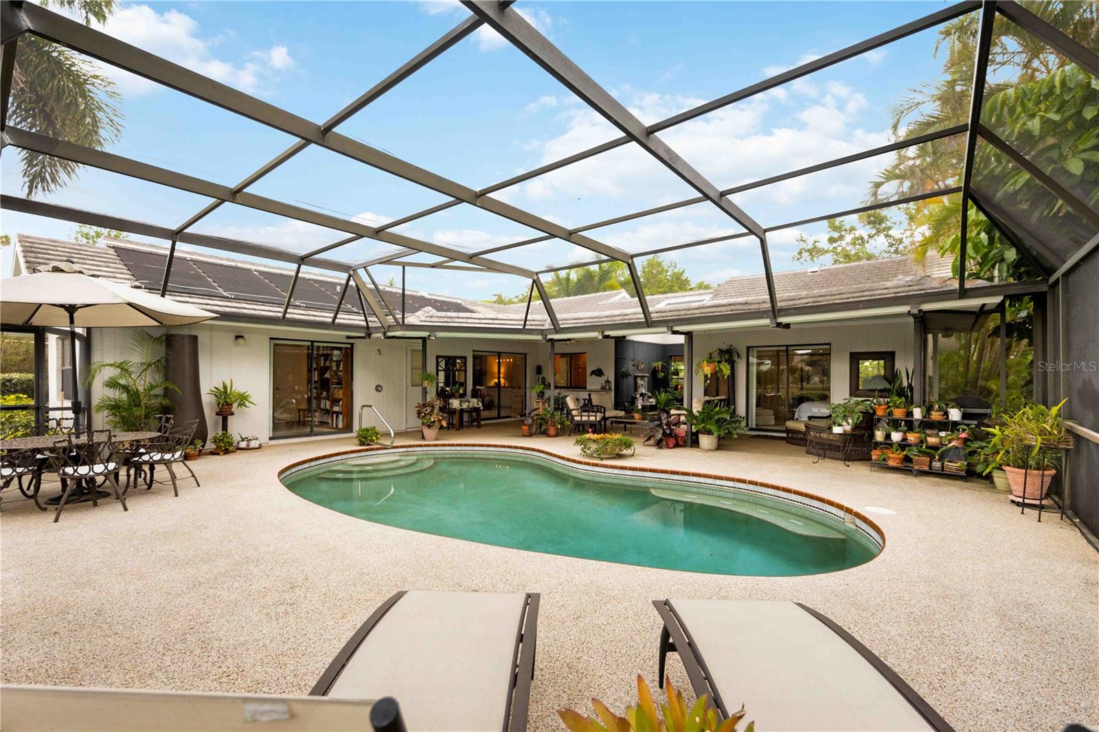 BENEVA PINES - Residential