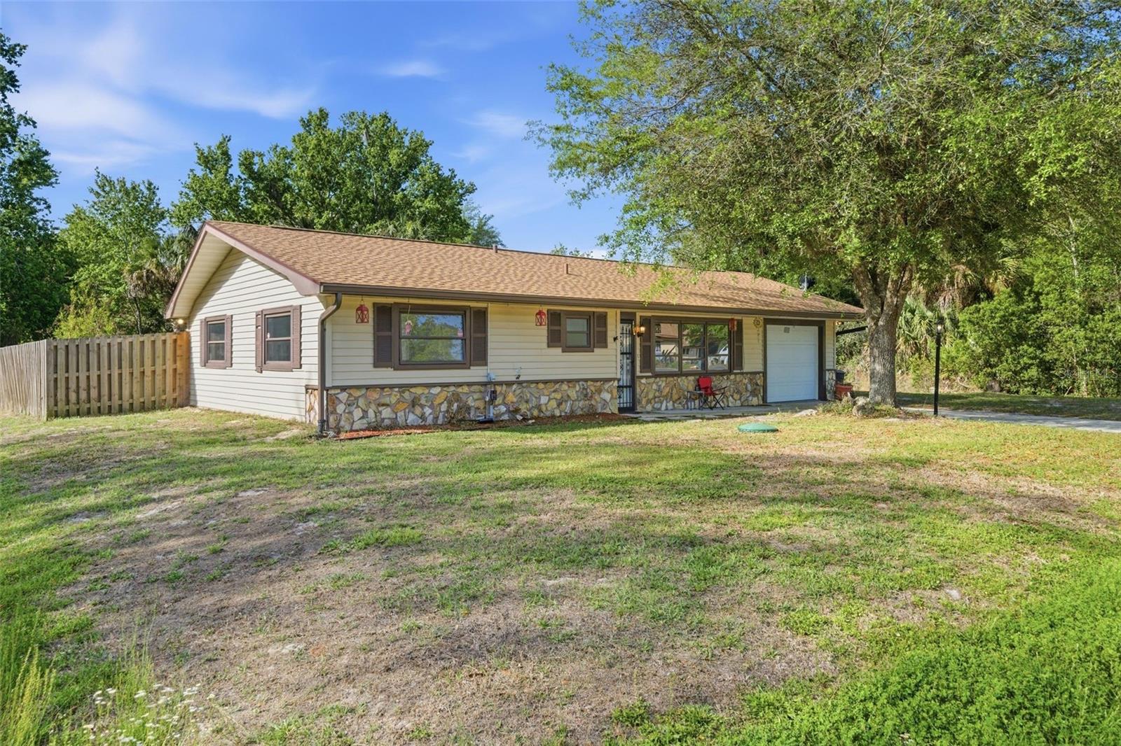 6822 W DORIS MARETTA LANE