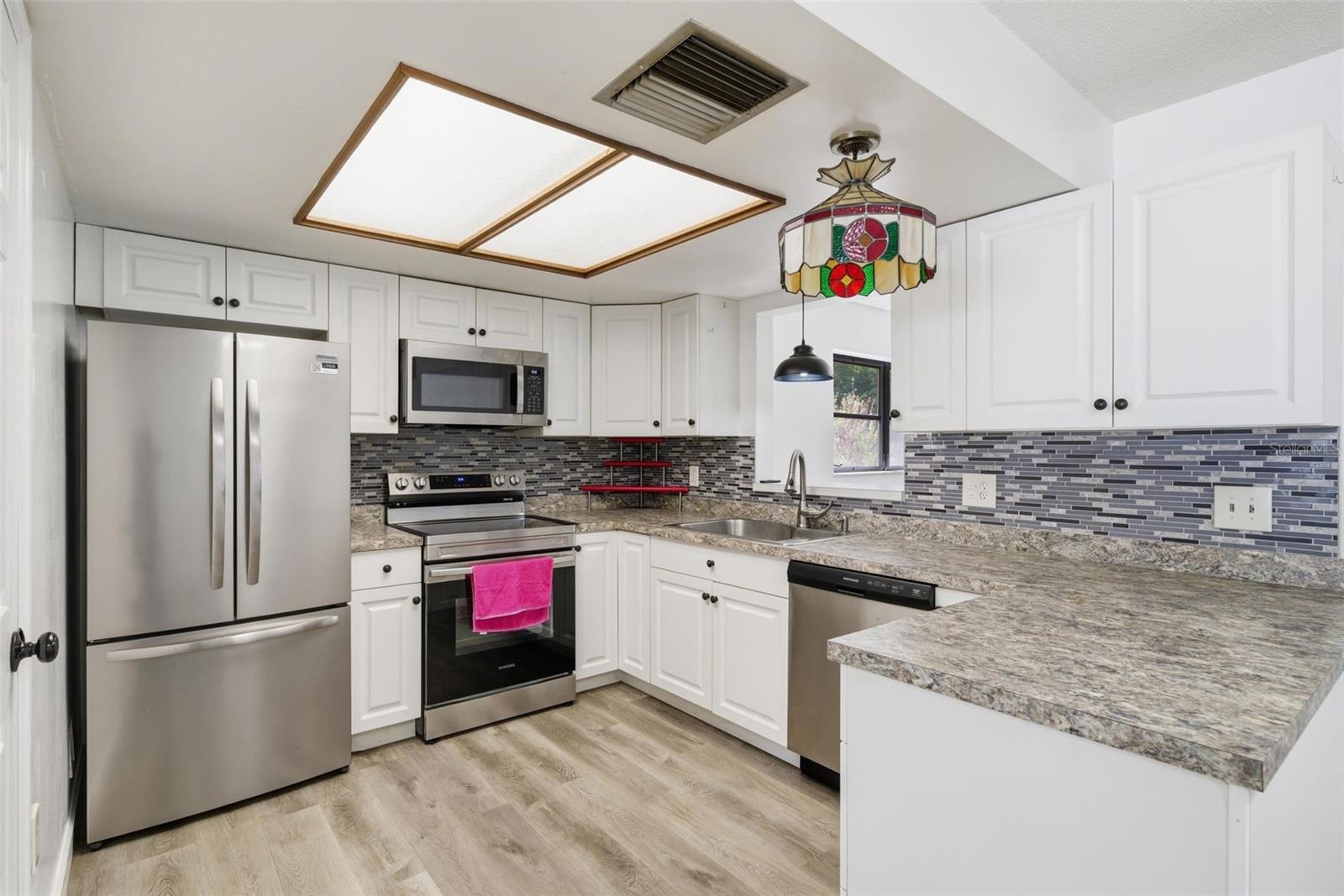 HAZELTONS HILL UNREC SUB - Residential